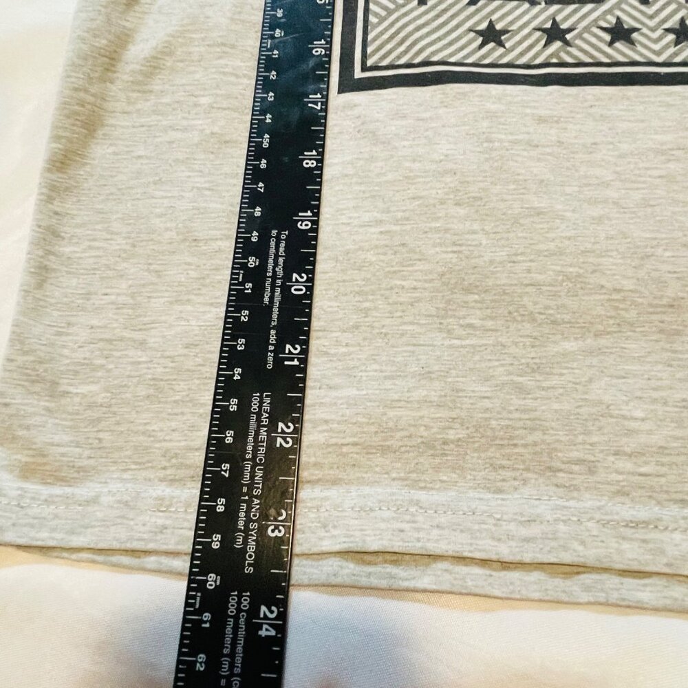 Puma Boys T-Shirt L (14-16) Survival Of The Fastest Graphic Tee Beige Short Slee - Picture 8 of 9